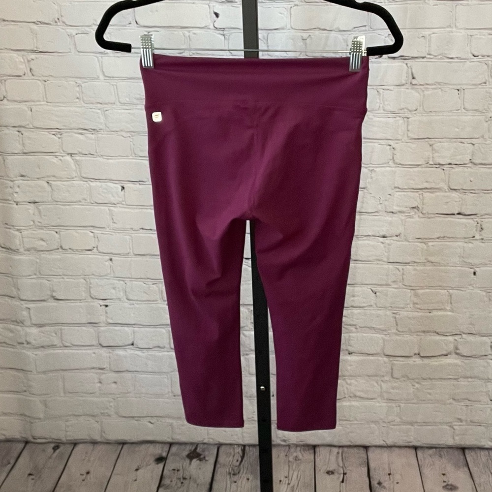 Fabletics Purple Crop Leggings Size Small - Picture 2 of 3